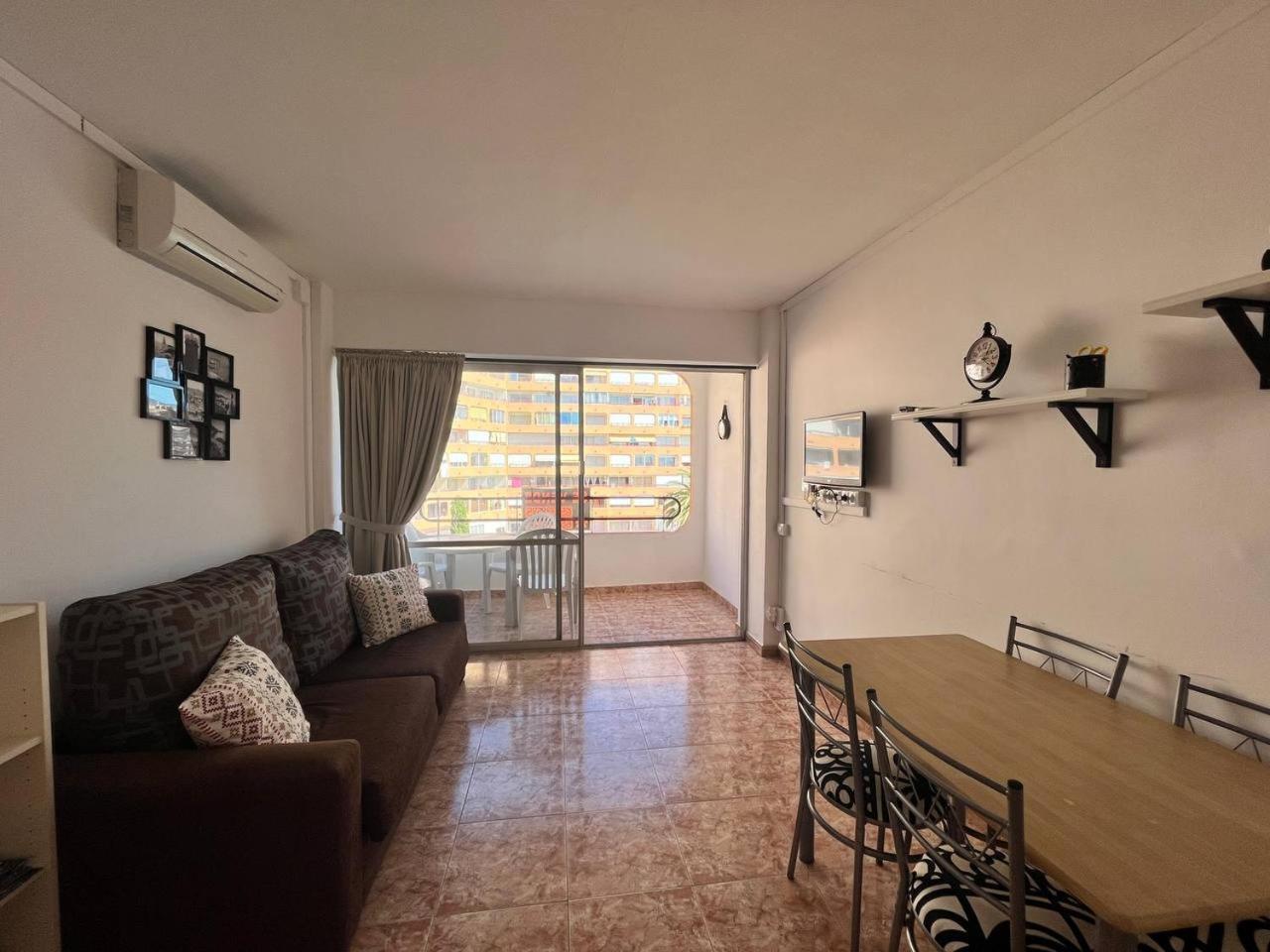 Estudio Con Tres Piscinas Comunitarias Y Pista De Tenis Roses Exterior foto